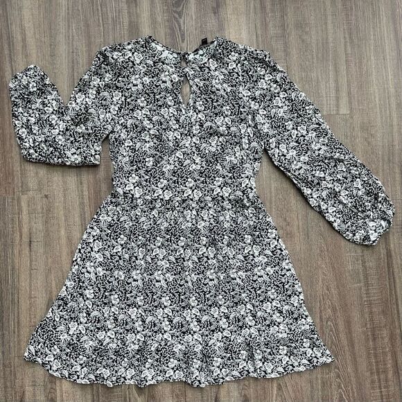 Banana Republic Keyhole Mini Dress Sz 2 Women’s - Picture 5 of 11